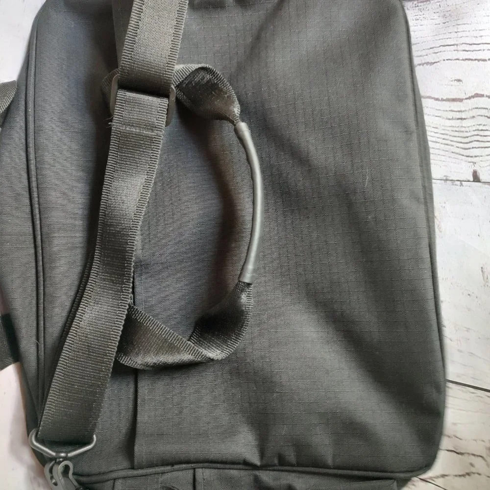Bose Leed's Messenger Laptop Bag